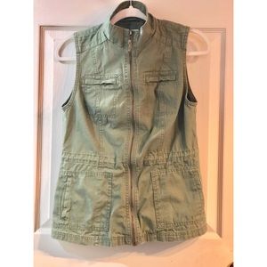 Army Green Vest/Sleeveless Jacket